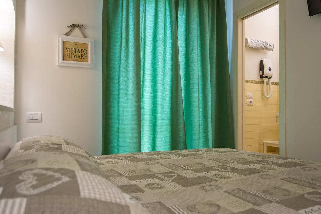 Il Giglio Verde Bed & Breakfast Porto Sant'Elpidio Ruang foto